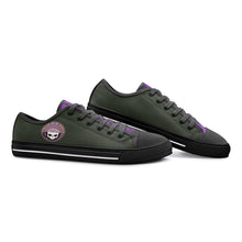 Load image into Gallery viewer, Low Top Canvas Shoes
